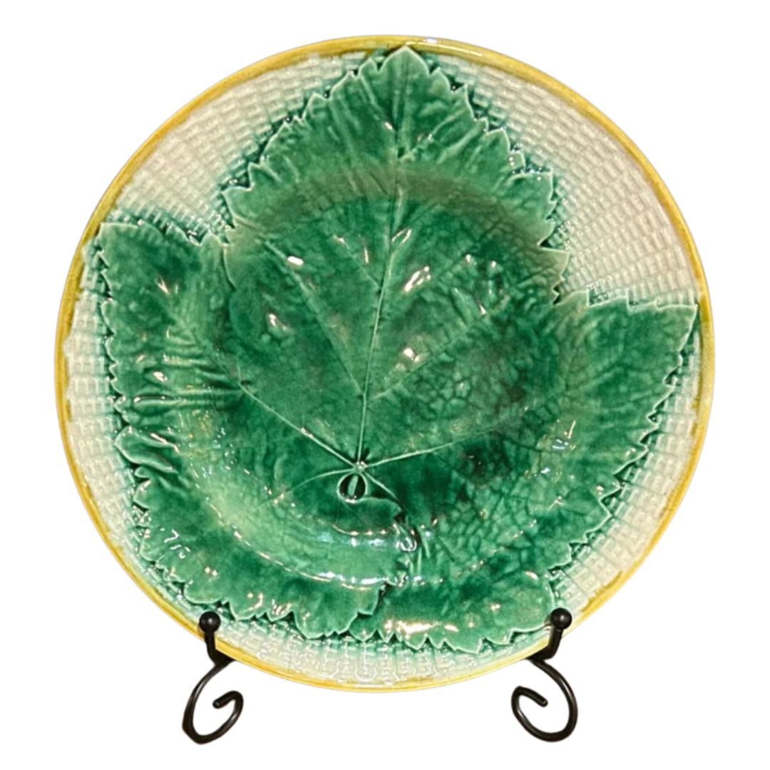 Majolica Etruscan Maple Leaf Plate